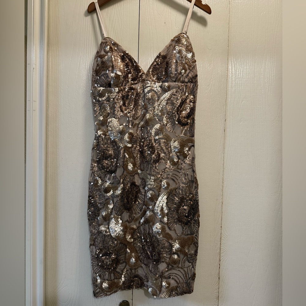 Bebe Cocktail Evening Elegant Gold Sequin Embellished Dress Size Large